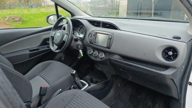 Toyota Yaris image 2