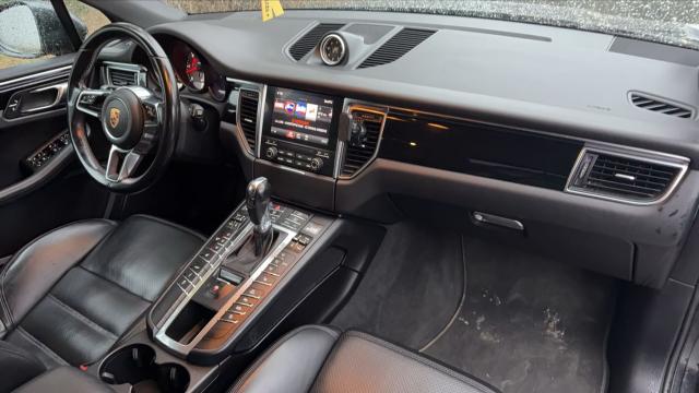 Porsche Macan image 7