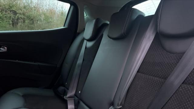 Renault Clio image 2