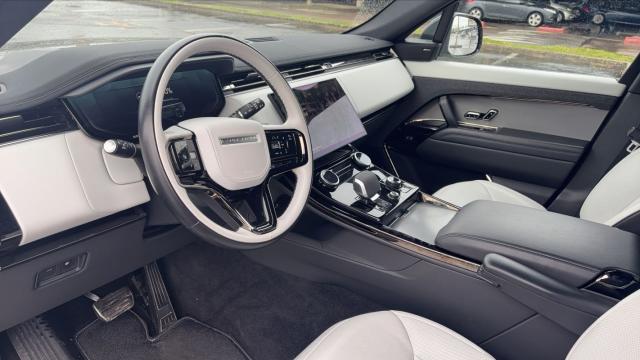 Land Rover Range Rover image 9