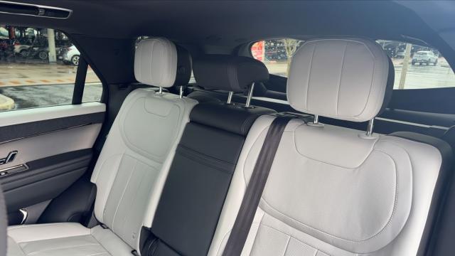 Land Rover Range Rover image 3