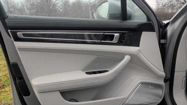 Porsche Panamera image 9
