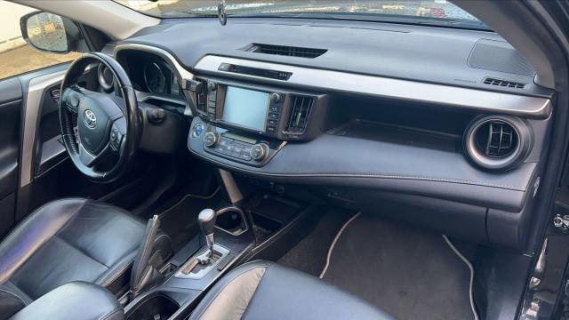 Toyota Rav4 image 8