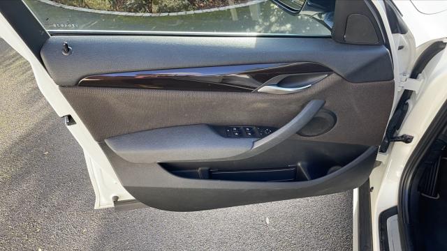 Bmw X1 image 8