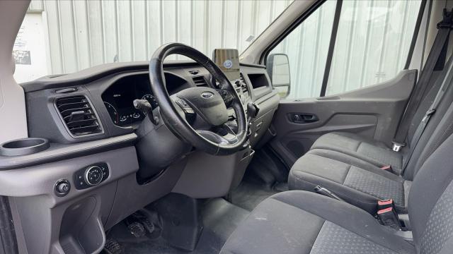 Ford Transit image 9