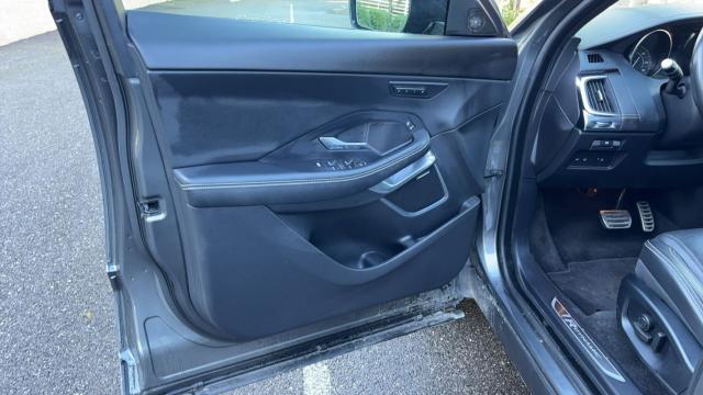 Jaguar E-Pace image 6