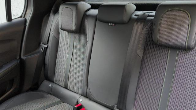 Peugeot E-208 image 7