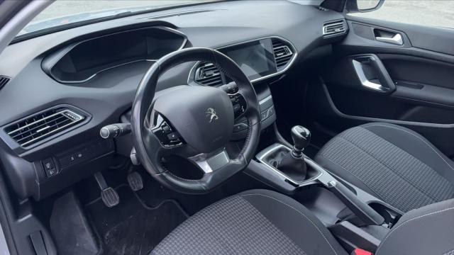 Peugeot 308 image 7