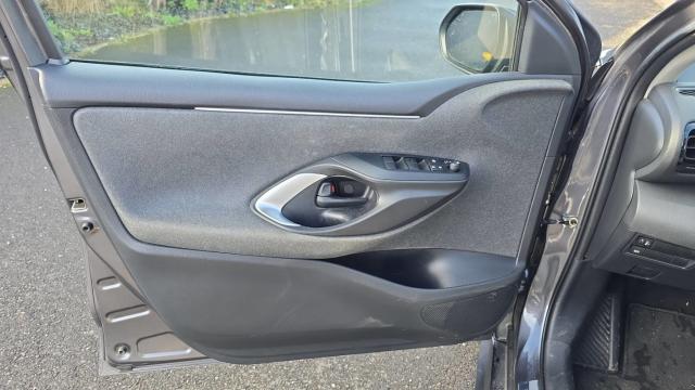 Toyota Yaris image 6