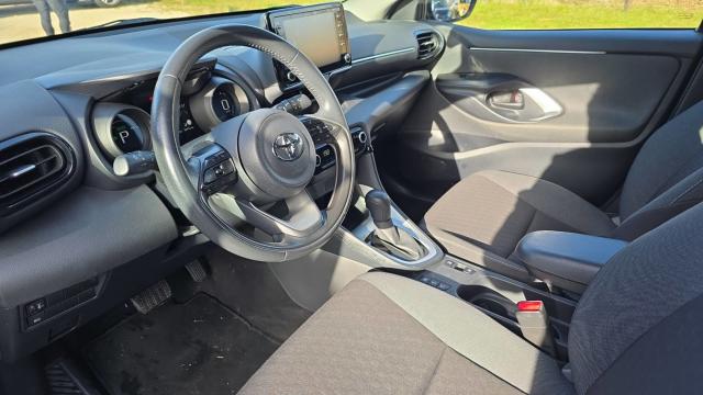 Toyota Yaris image 2