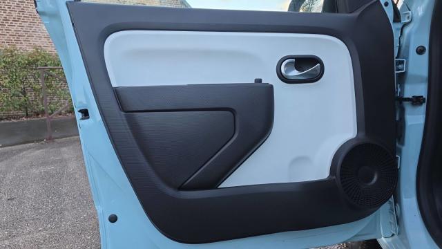 Renault Twingo image 6