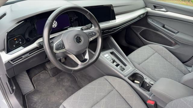 Volkswagen Golf image 9