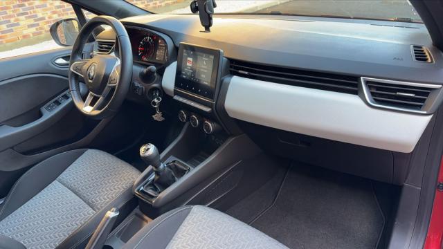 Renault Clio image 1