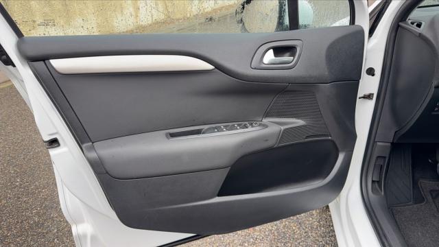 Citroen C4 image 9