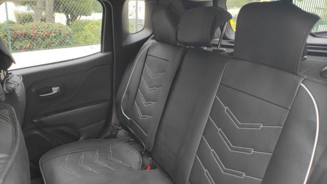 Jeep Renegade image 8