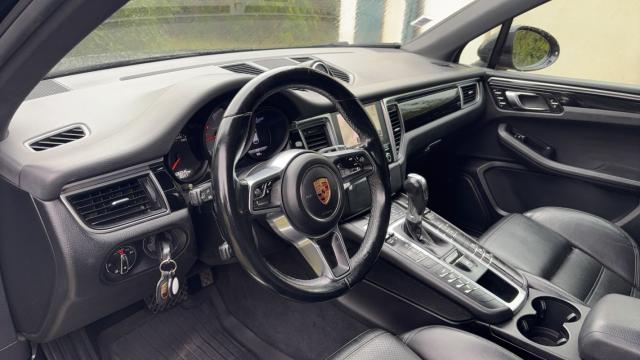 Porsche Macan image 5