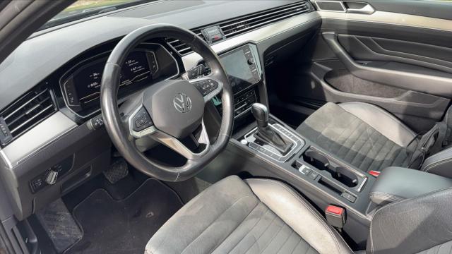 Volkswagen Passat image 6