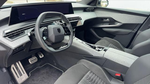 Peugeot 3008 image 3