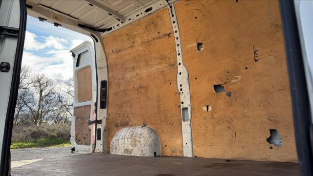 Renault Master image 2