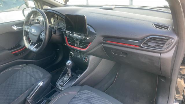 Ford Fiesta image 6
