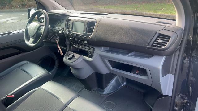 Peugeot Expert image 8