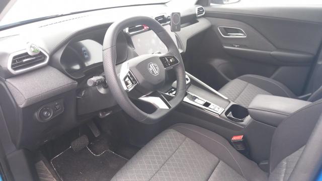Mg Zs image 7