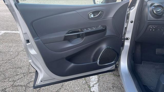 Renault Captur image 1