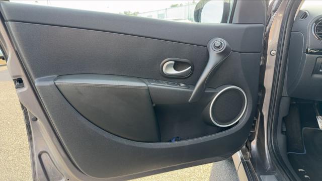 Renault Clio image 8