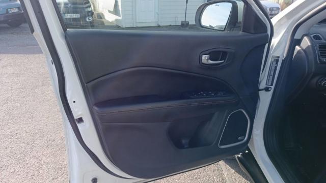 Jeep Compass image 6