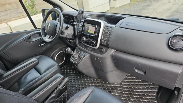 Renault Trafic image 9