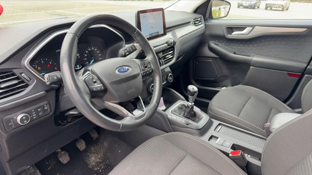 Ford Kuga image 4