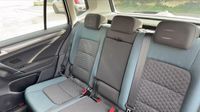 Volkswagen Golf Sportsvan image 8