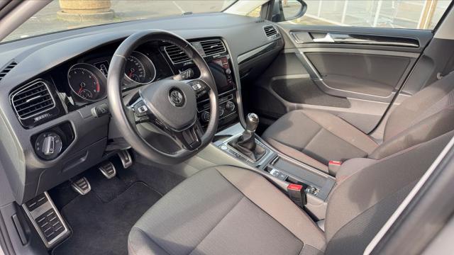 Volkswagen Golf image 7