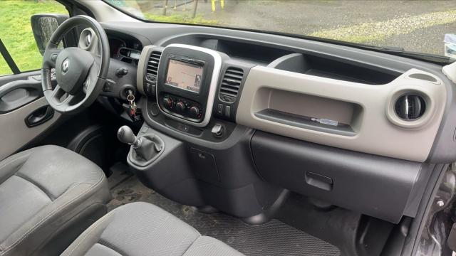 Renault Trafic image 9