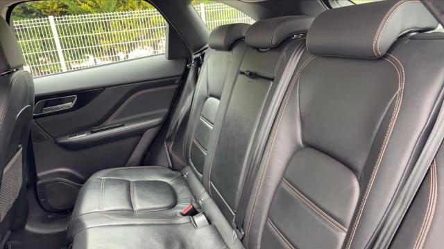 Jaguar F-Pace image 3