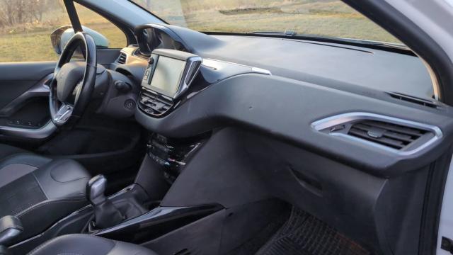 Peugeot 2008 image 4