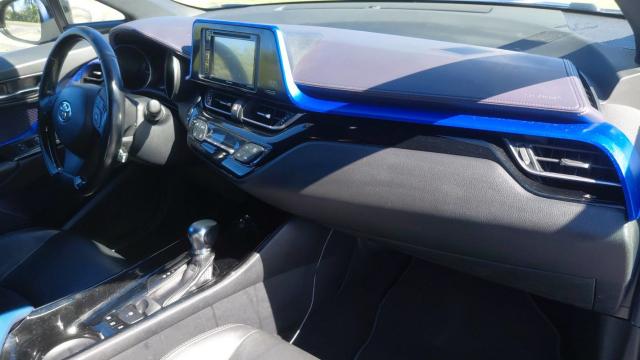 Toyota C-Hr image 6