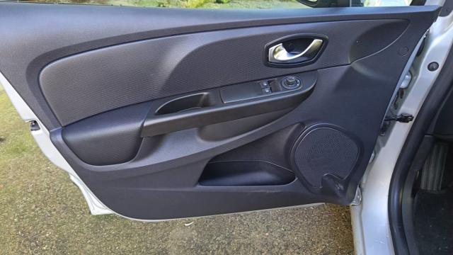 Renault Clio image 7