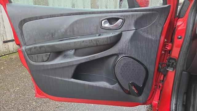 Renault Clio image 6