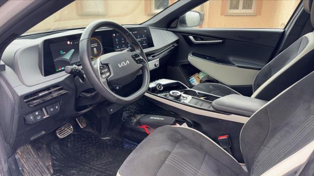 Kia Ev6 image 1