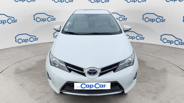 Toyota Auris image 2