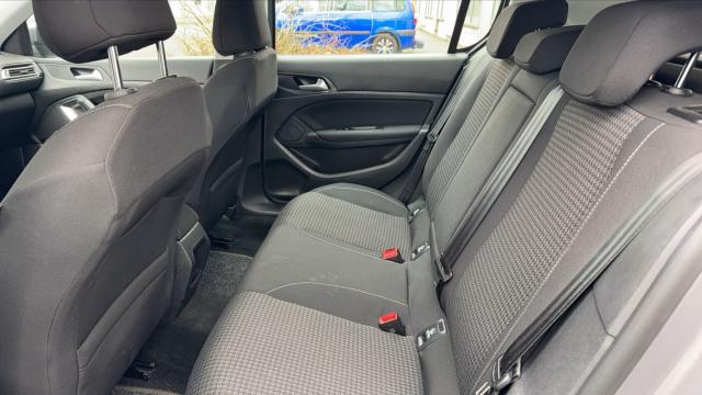 Peugeot 308 image 3