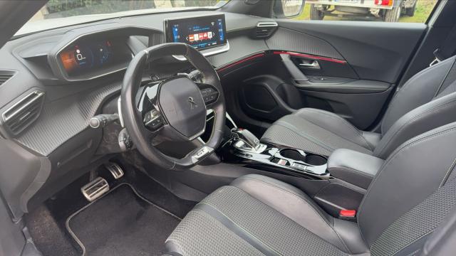 Peugeot 2008 image 4