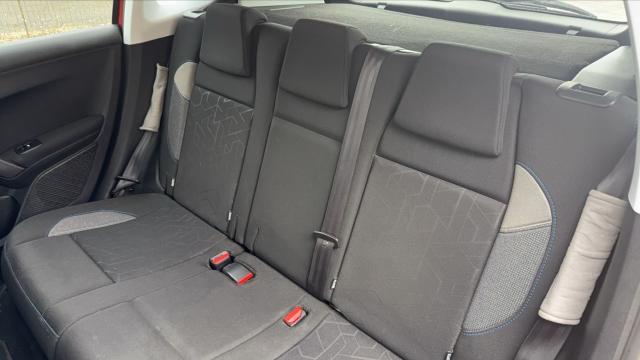 Peugeot 2008 image 6