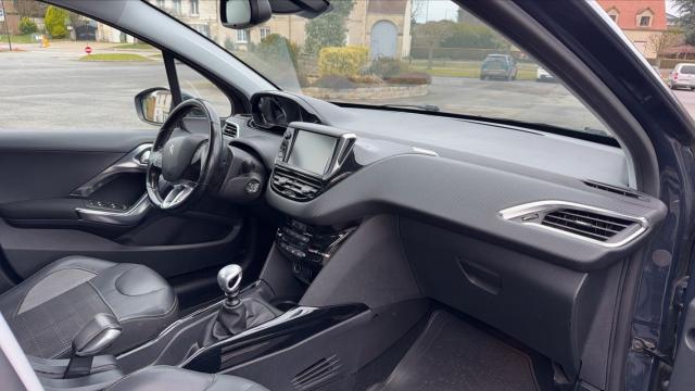 Peugeot 2008 image 5