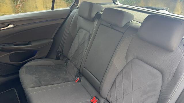 Volkswagen Golf image 6