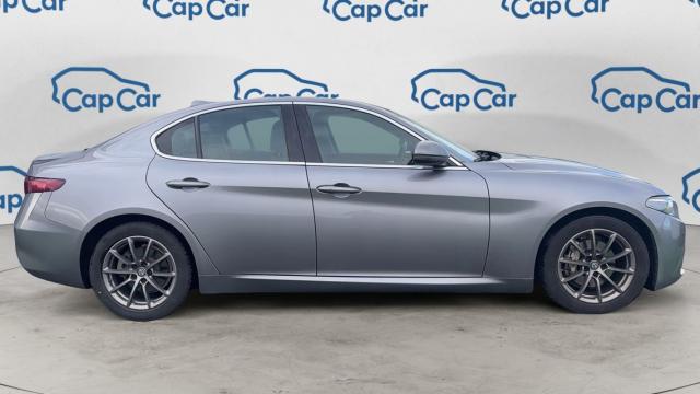 Alfa Romeo Giulia image 8