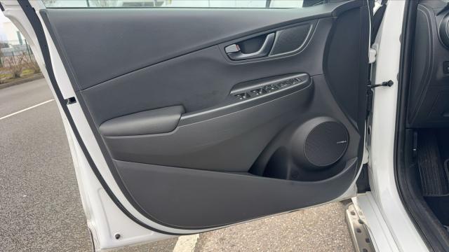 Hyundai Kona image 3