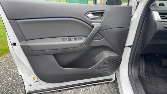 Renault Captur image 6