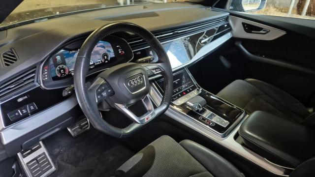 Audi Q8 image 4